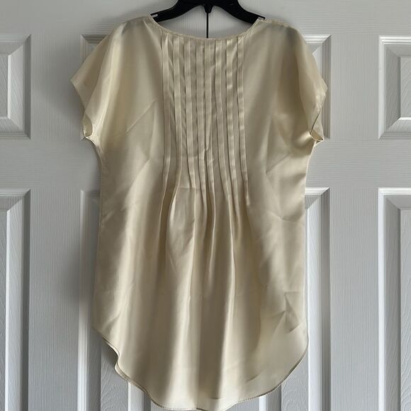 Calypso St. Barth Women’s Ivory Short Sleeve Silk Blouse - Picture 6 of 6